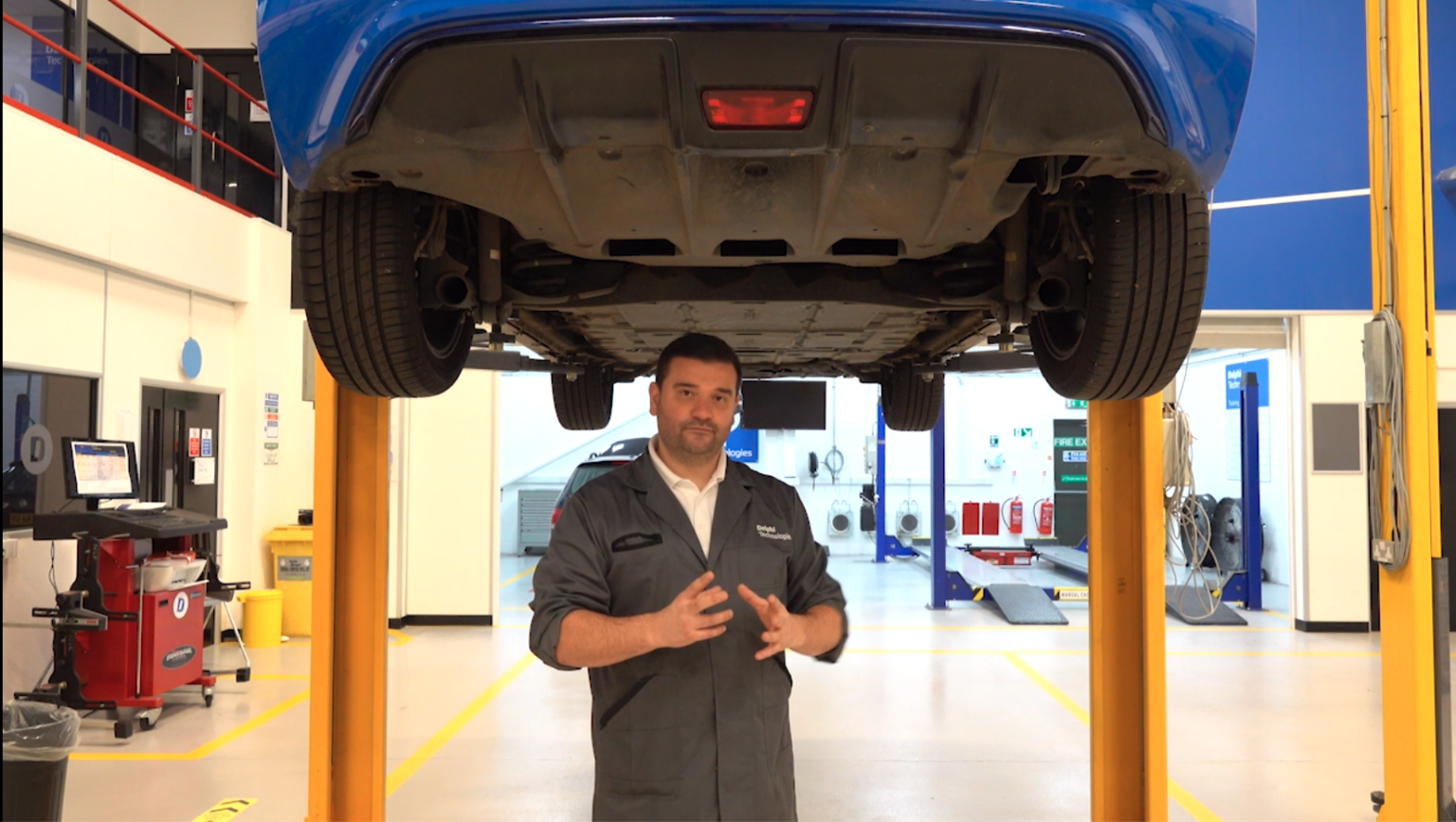 When Should I Replace My Brake Discs & Pads + How Much Will It Cost?